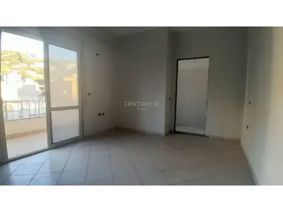 Apartament 2+1 në shitje në Kinoteatri, Vlorë, 110 m². Foto 7 nga 10
