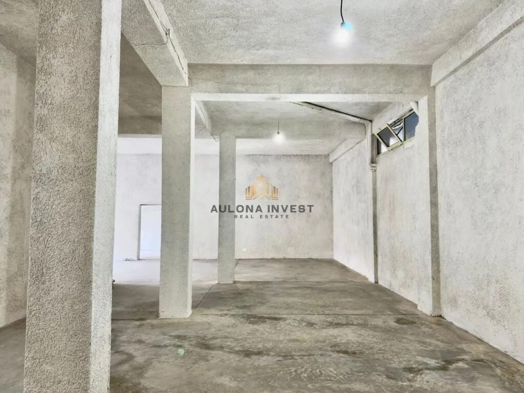 Magazinë me qera në Conad, Vlorë, 200 m². Foto 1 nga 7