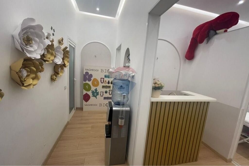 Commercial space for sale in Astir, Tirana, 77 m²