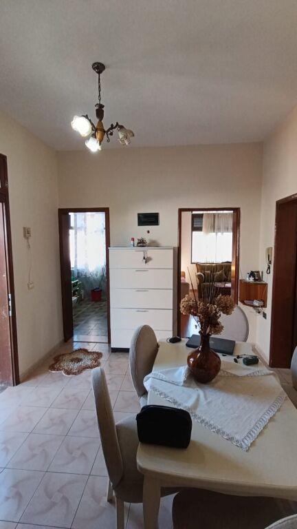 Apartament 2+1 me qera në Rruga Fuat Toptani, Tiranë, 95 m². Foto 6 nga 8