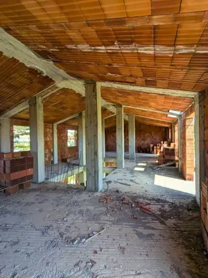 Villa for sale in Spille, Kavajë, 1,372 m². Photo 2 of 3