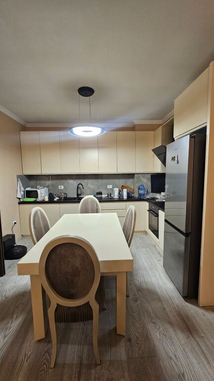 Apartment 2+1 for rent in Rruga Medar Shtylla, Tirana, 125 m². Photo 2 of 3