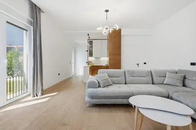 Villa in affitto a Shkozet, Durazzo, 300 m². Foto 3 di 9