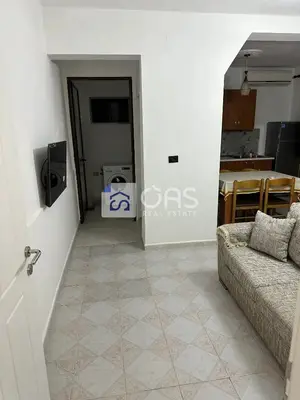 Garsoniere me qera në Komuna e Parisit, Tiranë, 45 m². Foto 1 nga 4