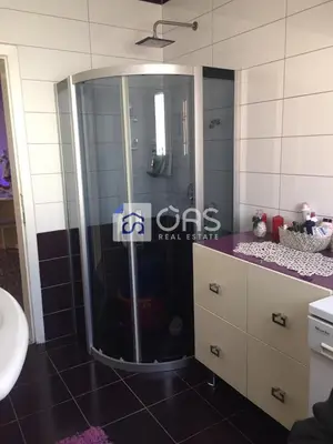 Apartament 2+1 me qera në Komuna e Parisit, Tiranë, 125 m². Foto 7 nga 7