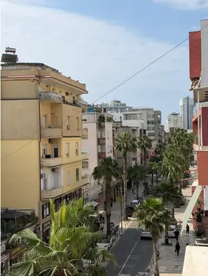 Appartamento 2+1 in affitto a Qendër, Durazzo, 73 m². Foto 1 di 11