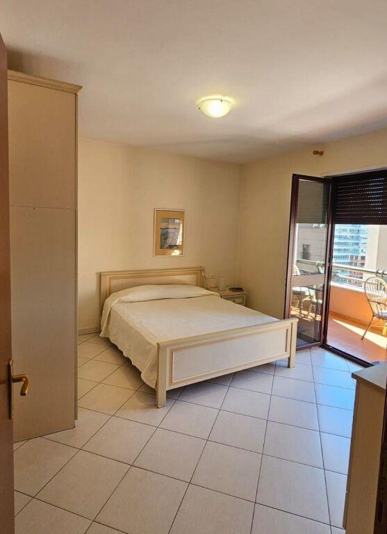 Apartament 2+1 në shitje në Sheshi Skënderbej, Tiranë, 110 m². Foto 3 nga 7