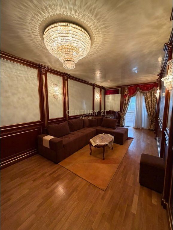 Garsoniere me qera në Shkolla e Kuqe, Tiranë, 83 m². Foto 1 nga 6
