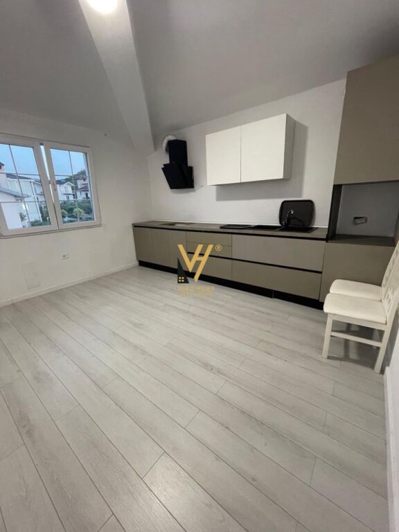 Villa for rent in TEG, Tirana, 1,500 m². Photo 3 of 3