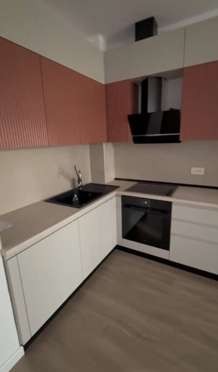 Apartment 2+1 for rent in Sheshi Skënderbej, Tirana, 70 m². Photo 2 of 3
