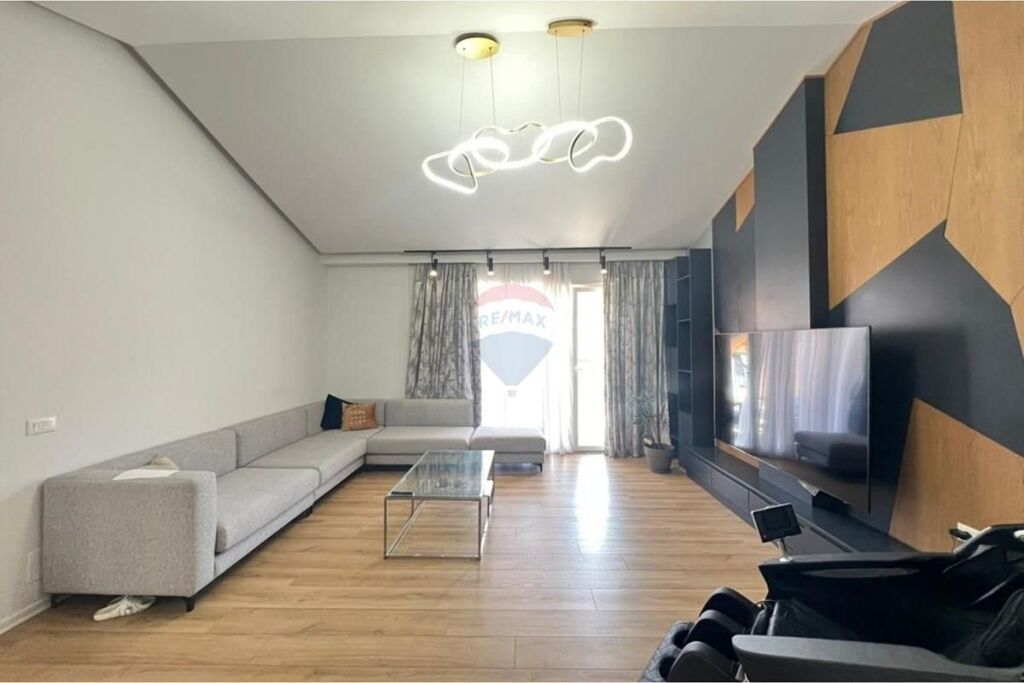 Appartamento in affitto a TEG, Tirana, 110 m². Foto 1 di 3