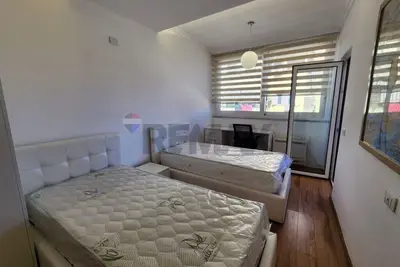 Apartament 2+1 me qera në Rruga Qemal Stafa, Tiranë, 90 m². Foto 3 nga 10