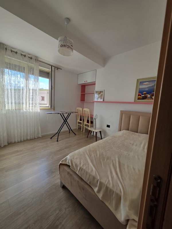 Appartamento 2+1 in affitto a Liqeni i Thatë, Tirana, 100 m². Foto 2 di 6