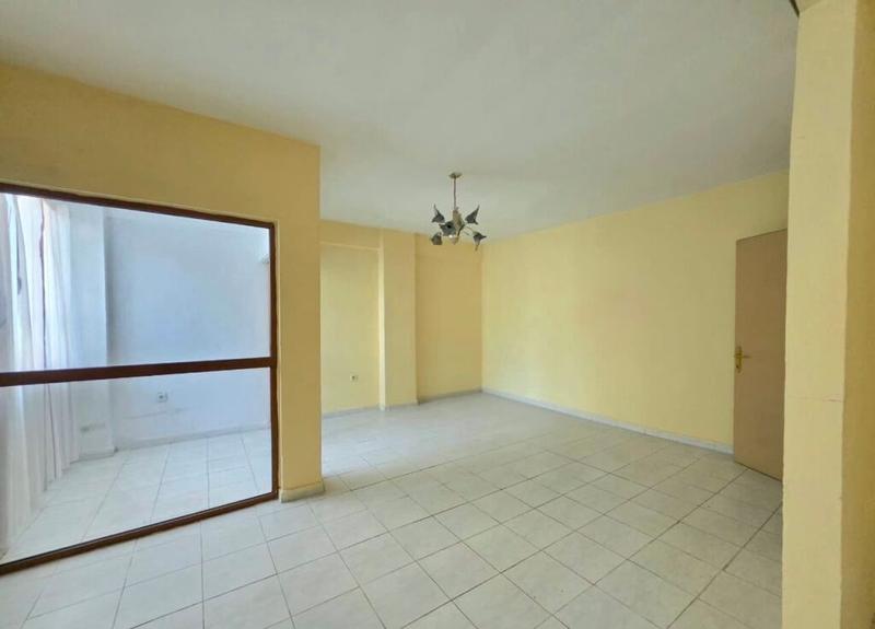 Studio for sale in Rruga Gaqo Avrazi, Korçë, 38 m²