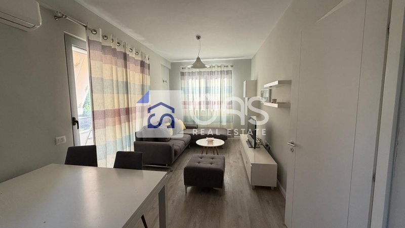Apartament 2+1 me qera në Liqeni i Thatë, Tiranë, 80 m²