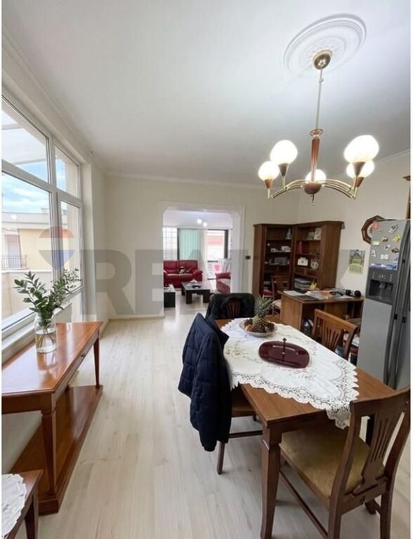 Appartamento in vendita ad Ali Demi, Tirana, 82 m². Foto 1 di 3