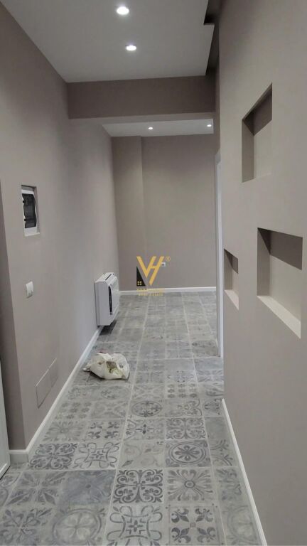 Ambient biznesi me qera në Stadiumi Dinamo, Tiranë, 63 m². Foto 2 nga 3
