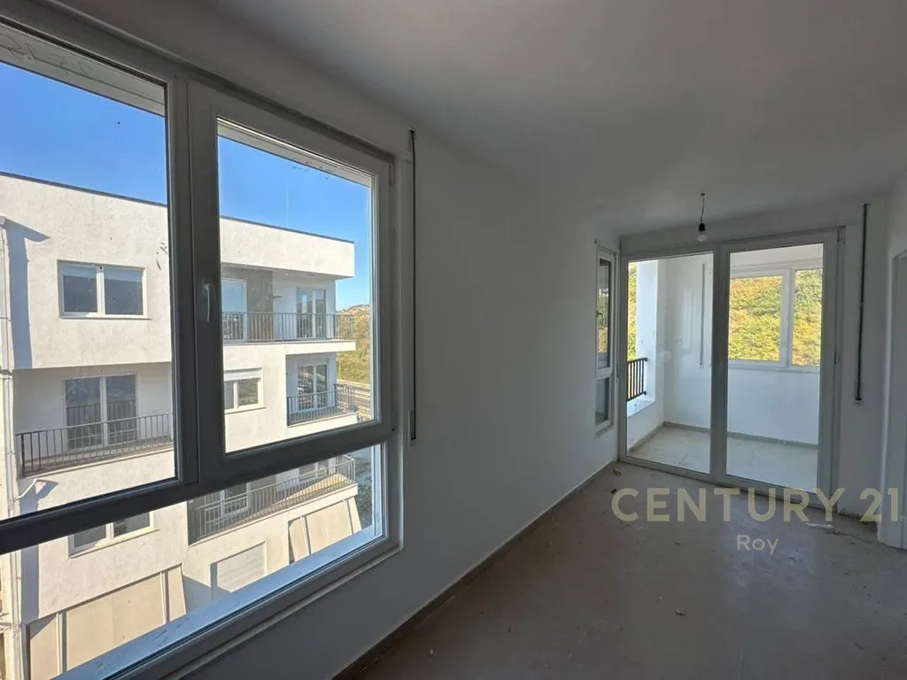 Apartament 1+1 në shitje në Golem, Kavajë , Albania, Durres, Golem, 56 m². Foto 1 nga 12