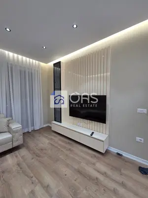 Apartament 1+1 me qera në Rruga 5 Maji, Tiranë, 70 m². Foto 4 nga 10