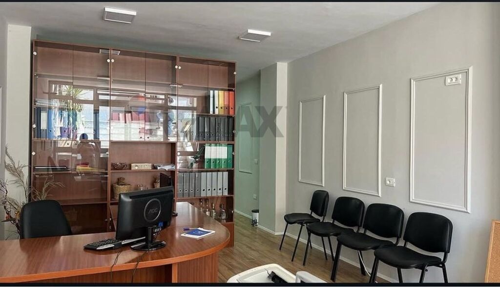 Dyqan në shitje në Shkolla e Baletit, Tiranë, 45 m². Foto 3 nga 3