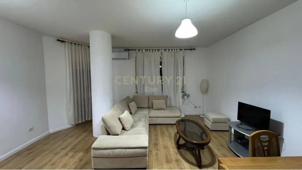Appartamento 2+1 in affitto a Durres Port, Durazzo, 114 m². Foto 1 di 8