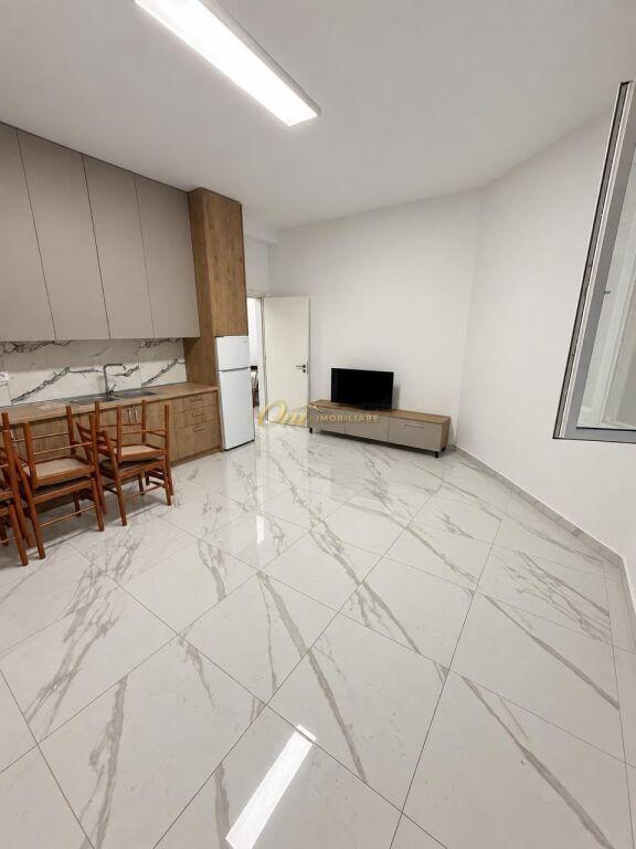 Zyrë me qera në Rruga e Elbasanit, Tiranë, 70 m²