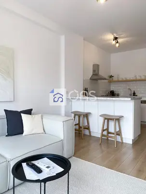 Appartamento 1+1 in affitto a Spaku, Tirana, 65 m². Foto 3 di 12