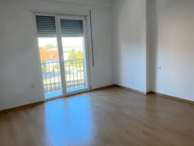 Appartamento 1+1 in vendita ad Institut, Kamza, 85 m². Foto 4 di 4