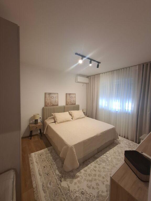 Apartament 1+1 në shitje në Rruga Ferit Xhajko, Tiranë, 57 m². Foto 6 nga 9