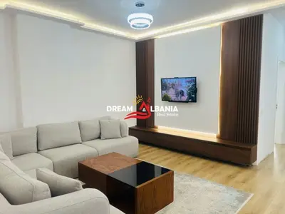 Appartamento 2+1 in vendita a Rruga Egnatia, Tirana, 106 m². Foto 2 di 8