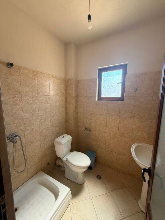 Garsoniere me qera në Rruga Rrota e Kuqe, Durrës, 47 m². Foto 3 nga 3