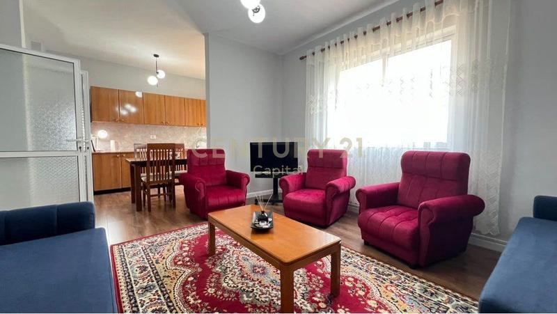 Monolocale in affitto a Bulevardi Zhan D’Ark, Tirana, 126 m²