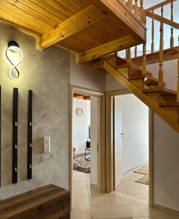 Appartamento in affitto a Fresku, Tirana, 90 m². Foto 2 di 3