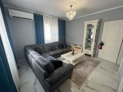 Apartament 1+1 me qera në Shkolla e Baletit, Tiranë, 51 m². Foto 2 nga 6