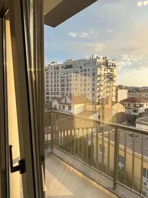 Zyrë me qera në Rruga e Barrikadave, Tiranë, 100 m². Foto 3 nga 7