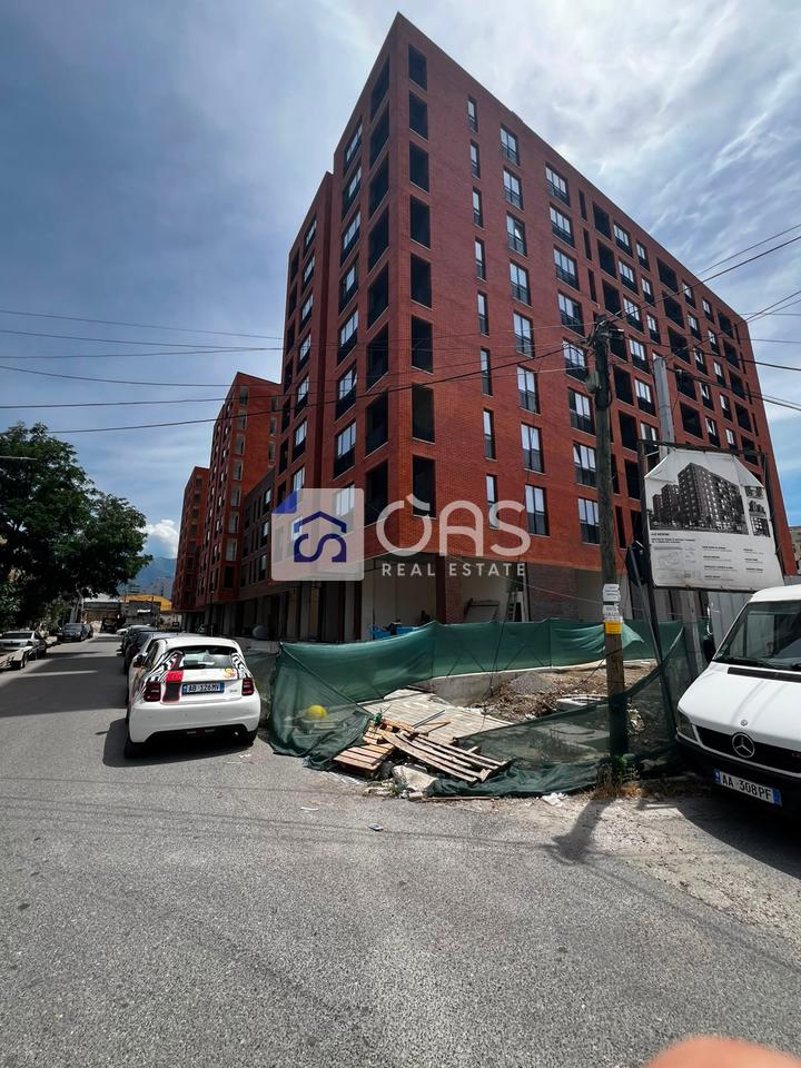 Parking në shitje në Pran Ish Frigoriferit, Tiranë, 20 m². Foto 1 nga 3
