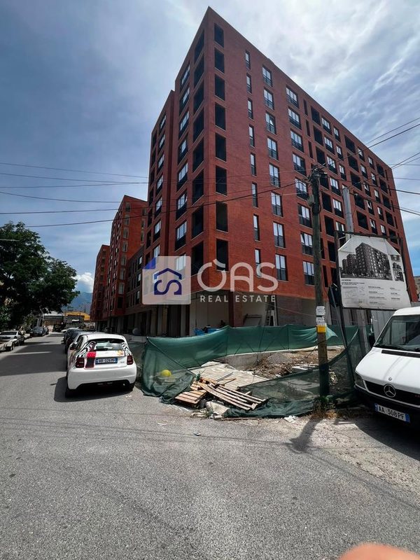 Parking në shitje në Pran Ish Frigoriferit, Tiranë, 20 m²