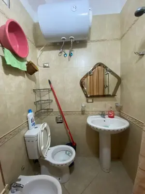 Apartament 1+1 me qera në Pallatet Agimi, Tiranë, 60 m². Foto 5 nga 6