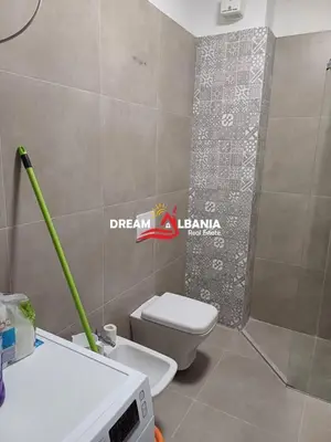 Apartament 1+1 me qera në Karl Gega, Tiranë, 57 m². Foto 9 nga 10