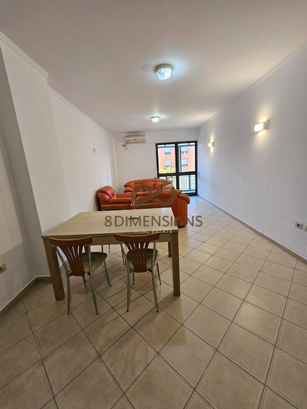 Appartamento 1+1 in affitto a Rruga e Kavajës, Tirana, 76 m²