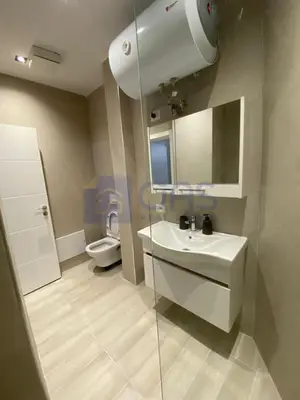 Apartament 1+1 me qera në 21 Dhjetori, Tiranë, 65 m². Foto 6 nga 9