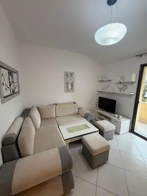 Appartamento 2+1 in affitto ad Instituti bujqesor, Kamza, 100 m². Foto 3 di 6