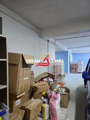 Warehouse for sale in Kashar, Tirana, 1,372 m². Photo 4 of 7