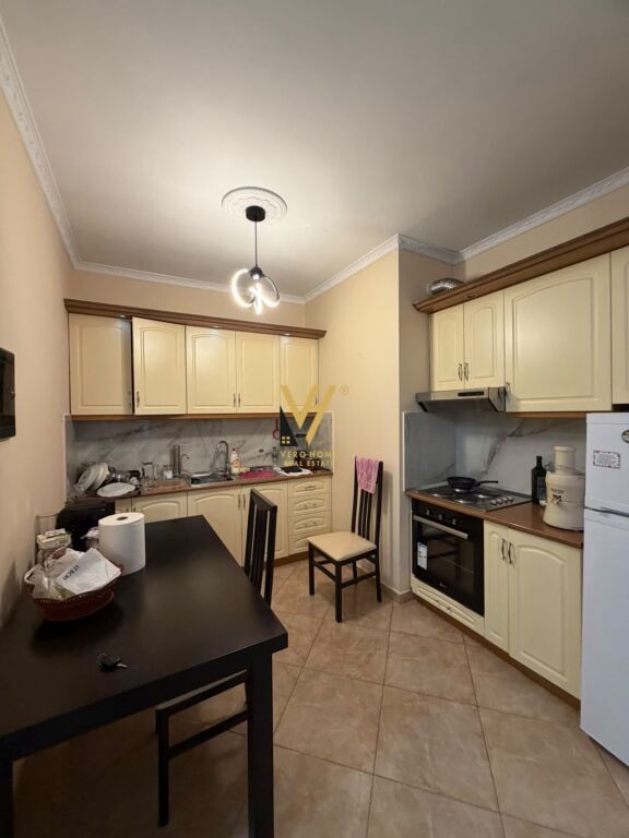 Apartament 2+1 në shitje në Rruga e Kavajës, Tiranë, 100 m². Foto 2 nga 3