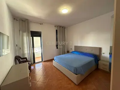 Apartament 2+1 me qera në Qendra Tregtare Blue Star, Durrës, 100 m². Foto 8 nga 12
