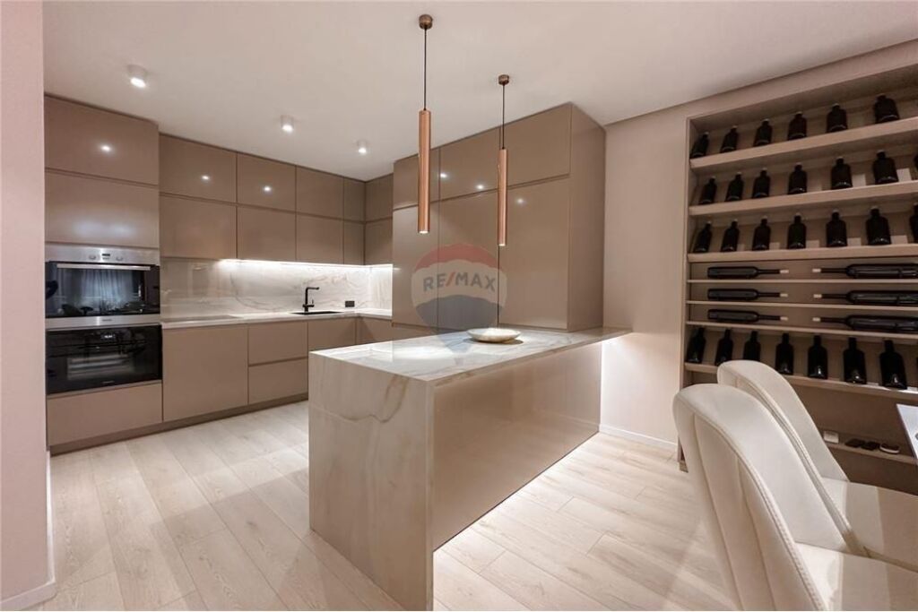 Appartamento 2+1 in vendita a Liqeni i Tiranës, Tirana, 120 m². Foto 2 di 3
