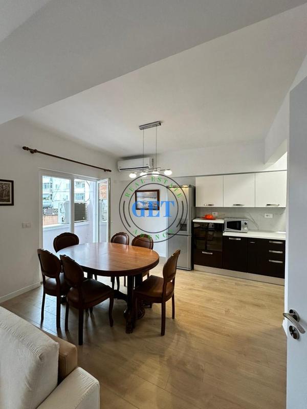 Apartament 3+1 në shitje në Tregu i Fruta-Perimeve, Durrës, 120 m². Foto 4 nga 12