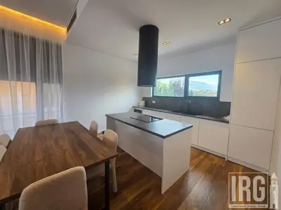 Villa studio for rent in Mullet, Tirana, 590 m². Photo 3 of 3