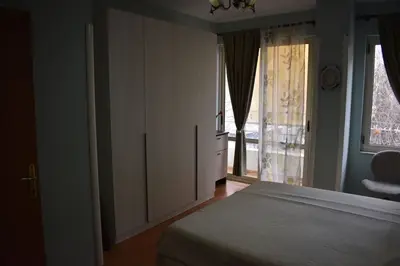 Apartament 2+1 me qera në Rruga Rrapo Hekali, Tiranë, 100 m². Foto 7 nga 11
