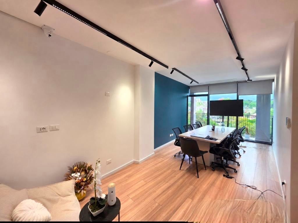 Office for rent in Liqeni i Tiranës, Tirana, 100 m². Photo 2 of 3